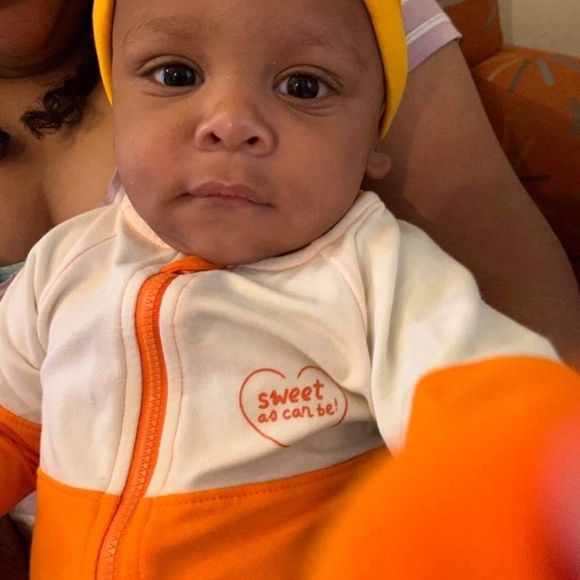 HELLO..POSHERS💋 - Picture 9 of 10